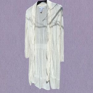 Lucy and Laurel Cream Colored Cardigan Sweater Scalloped Edges Size M